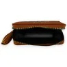 Cartera Camel con Estrella Dorada | Elegante Accesorio de Moda
