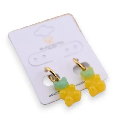 Vergoldeter Stahl-Ohrring mit grünem und gelbem Gummibärchen-Teddybär