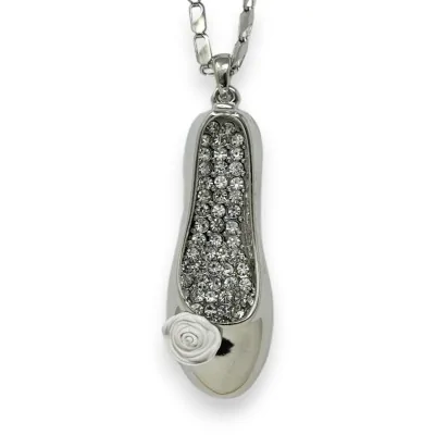Collier long argenté...