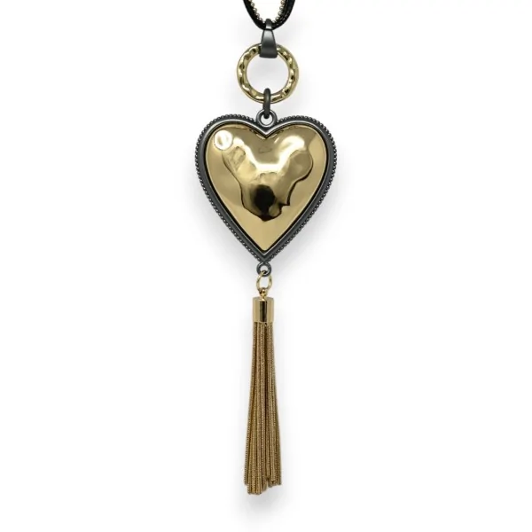 Colar longo dourado de fantasia com coração em relevo e pompom metalizado