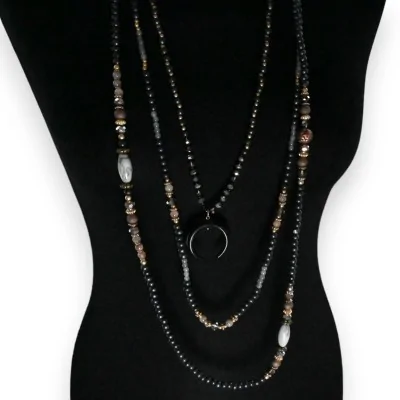 Collana fantasia con perle in sfumature di grigio a 3 fili