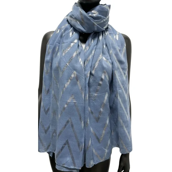 Fluid scarf in blue jeans with silver accents