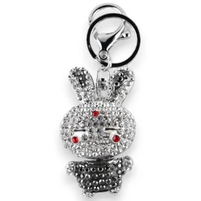 Chaveiro de coelho com strass branco e cinza