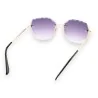 Lunettes de soleil ovales élégantes | Verres dégradés violet et monture dorée