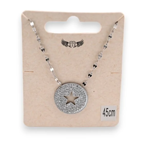 Collar de acero plateado con medallón de estrás y estrella calada