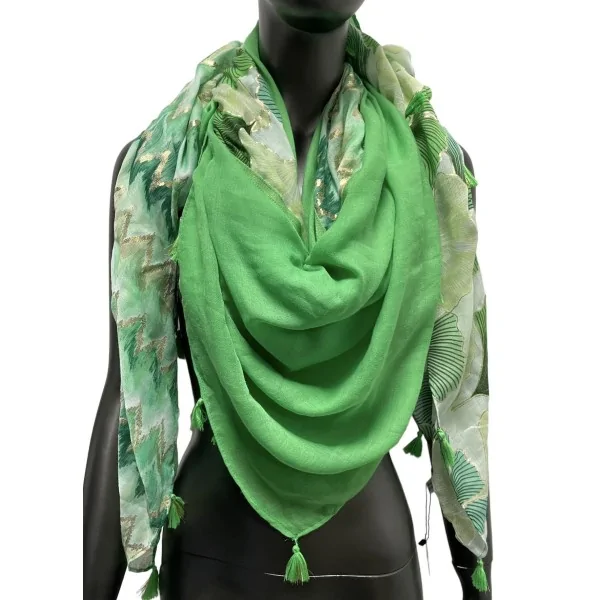 Foulard quadrato patchwork con stampa ginkgo e motivo a chevron verde