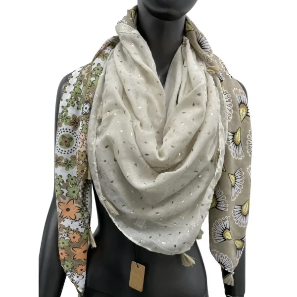 Pañuelo cuadrado patchwork estampado con flores y cola de pavo real beige