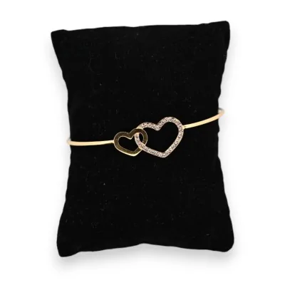 Bracelete de aço dourado com corações entrelaçados