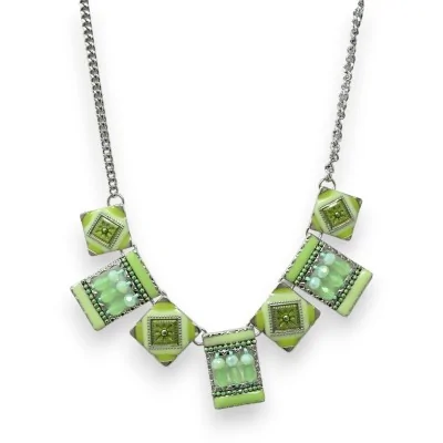 Conjunto de bijuteria com quadrados em patchwork em tons de verde