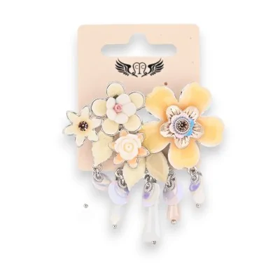 Spilla a forma di bouquet floreale in tonalità beige