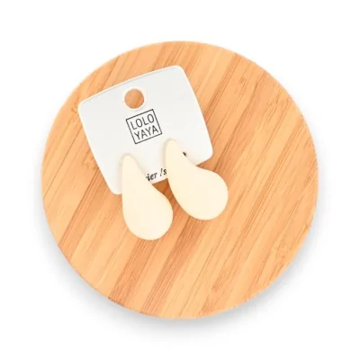Pendientes en forma de gota color crema