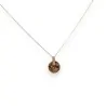Collana in acciaio ramato rosa con medaglione rotondo in sfumature di beige marmorizzato