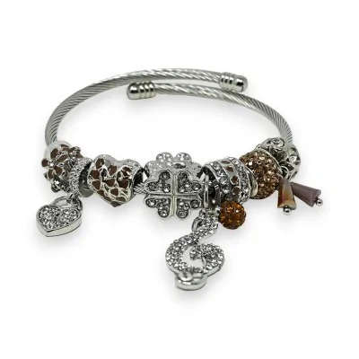 Bracelete rígido com pingentes prateado e marrom com clave de sol