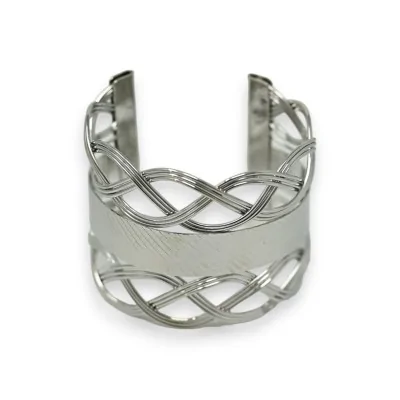 Silver cuff bracelet with curved graphic design