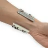 Silbernes Armreif mit verflochtenem Design | Trendiges Damen-Schmuckstück