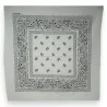 Bandana Paisley Branco 100% Algodão - Acessório de Moda Versátil | Moda Tendência
