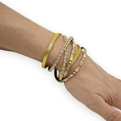 Pulsera de doble vuelta de cuero sintético mostaza