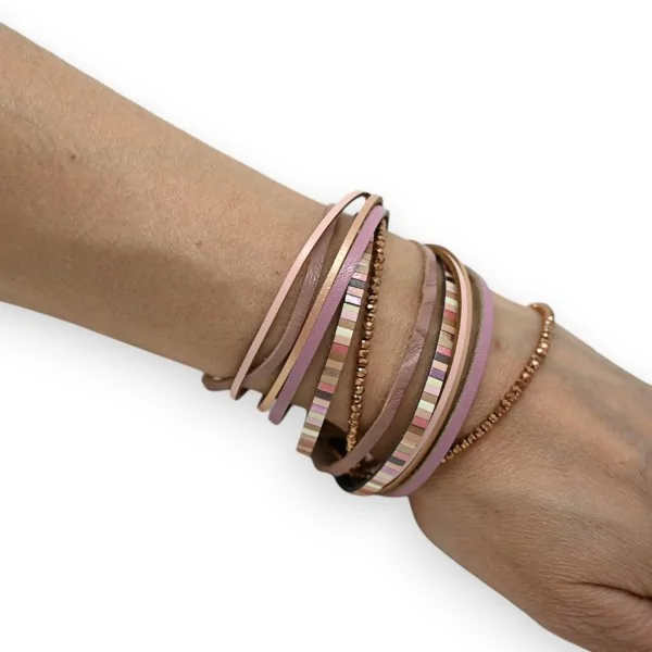 Doppelreihiges Armband in Altrosa-Nuancen mit Perlen
