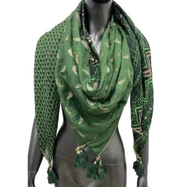 Four-sided patchwork scarf in shades of green