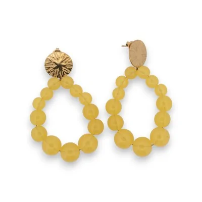Brincos argola com pérolas mostarda translúcidas