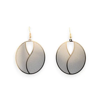Golden mirror effect lace metal earrings