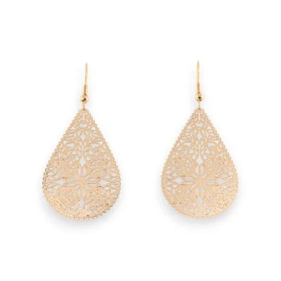 Brincos em metal dourado com motivo de renda