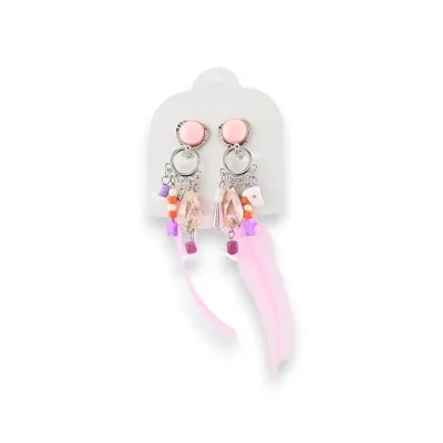 Pendientes de clip de metal multicolor con plumas rosas de Ikita