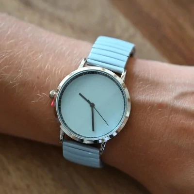 Orologio Ernest celeste tinta unita