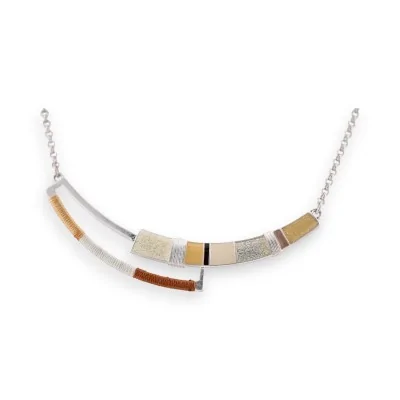 Collier semi-rigide argenté...
