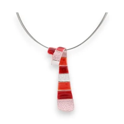 Colar pingente geométrico tons de vermelho Ikita