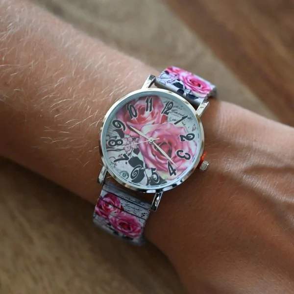 Reloj Ernest con motivo romántico de rosas
