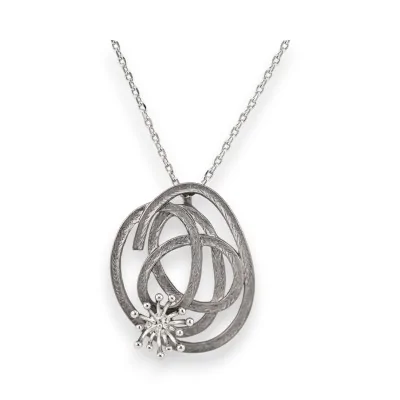 Collana fantasia argentata con medaglione grigio design di Ikita