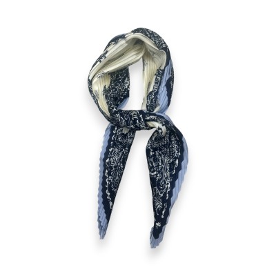 Lenço plissado paisley azul marinho marfim celeste bordo riscado