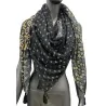 Geometrisches Patchwork-Tuch in Schwarz und Senfgelb