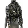 Foulard quadrato patchwork con stelle dorate e forme design nere