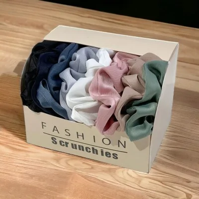 Lot de 8 chouchous unis...