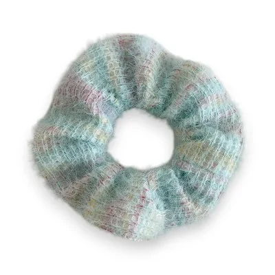 Elastisches Haargummi aus Strick in Pastellfarben