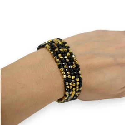 Pulseira de várias voltas com pérolas douradas e pretas