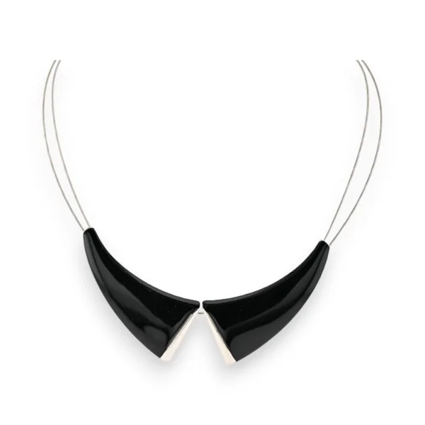 Black peter pan collar necklace by Ikita