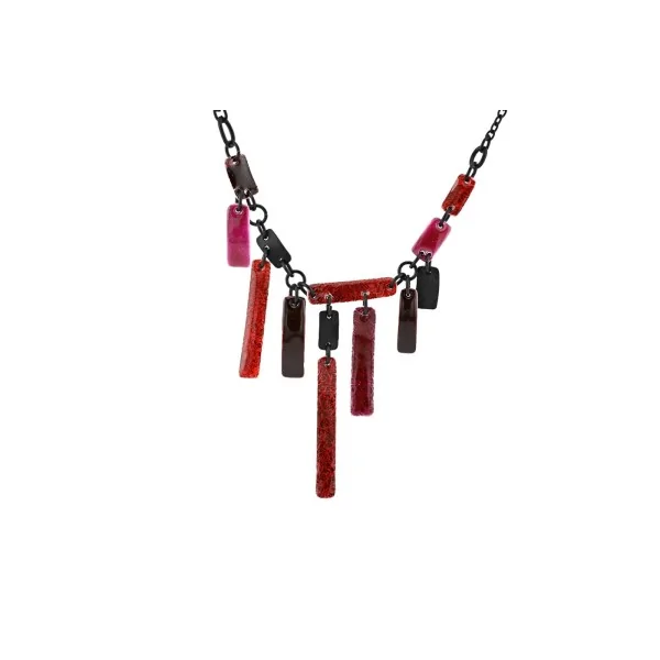 Colar de fantasia Ikita preto e vermelho