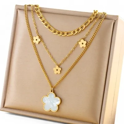 Collier multichaînes floral...