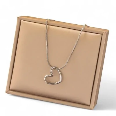 Collier Cœur Argenté en Acier
