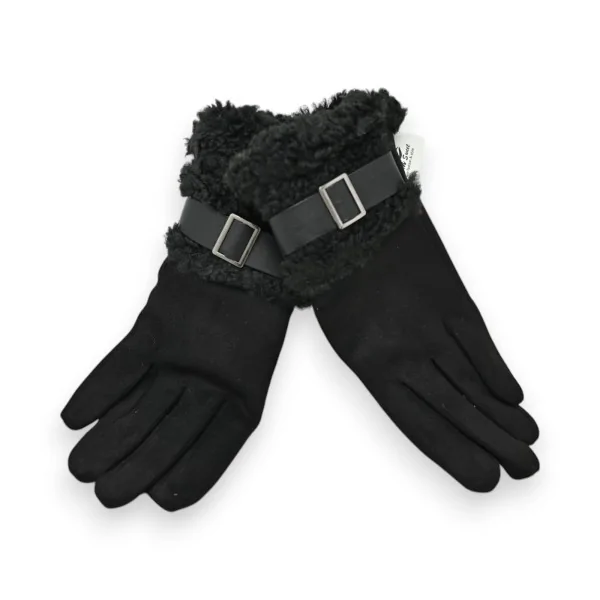 Black winter gloves with fluffy lining