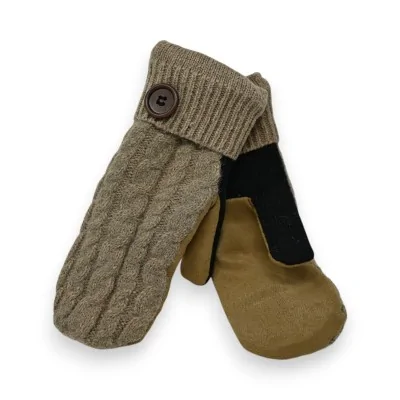 Knitted dual-material mittens