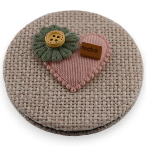 Heart-shaped pocket mirror with 3D pink flower