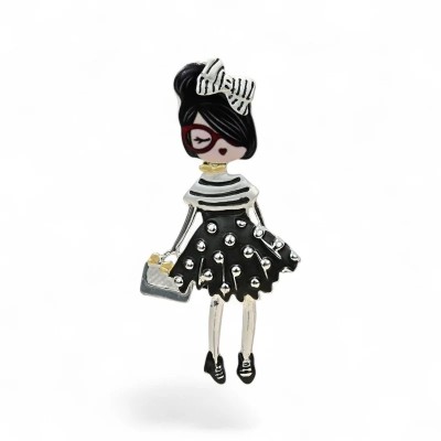 Broche figurita francesa parisina con moño alto negro y lazo rayado, gafas redondas rojas, top de rayas Breton blanco y negro, v