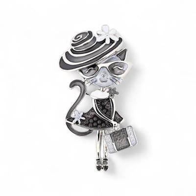 Pregadeira figurativa gata elegante antropomorfa em metal cor de prata: chapéu capelina de aba larga com riscas em espiral preto