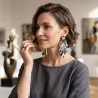 Boucles d'oreilles clips médaillon losange motif géométrique noir et gris 9,5 cm