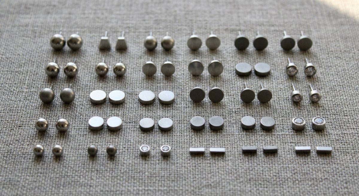 Puces d'oreille en acier chirurgical et titane hypoallergéniques